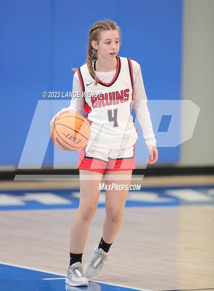 Thumbnail 3 in Hayden vs. Belleview Christian photogallery.