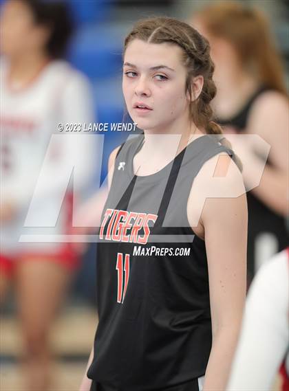 Thumbnail 3 in Hayden vs. Belleview Christian photogallery.