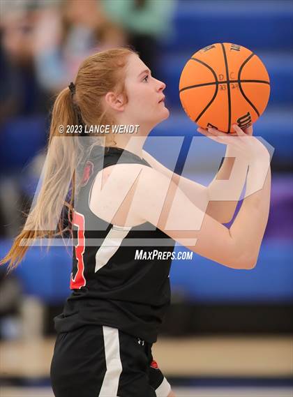 Thumbnail 2 in Hayden vs. Belleview Christian photogallery.