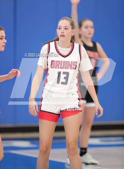 Thumbnail 3 in Hayden vs. Belleview Christian photogallery.