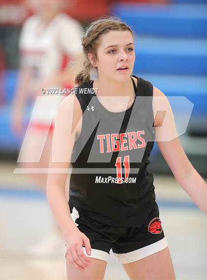 Thumbnail 3 in Hayden vs. Belleview Christian photogallery.