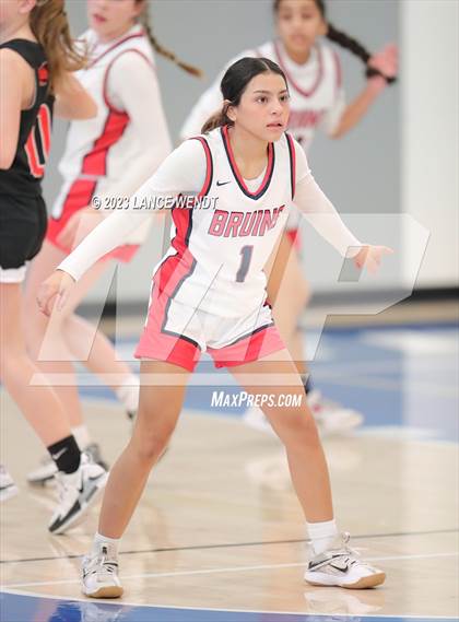 Thumbnail 2 in Hayden vs. Belleview Christian photogallery.