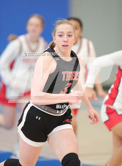 Thumbnail 3 in Hayden vs. Belleview Christian photogallery.