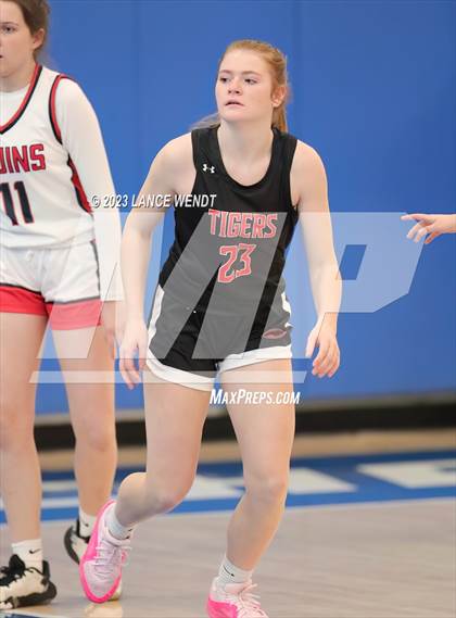 Thumbnail 2 in Hayden vs. Belleview Christian photogallery.