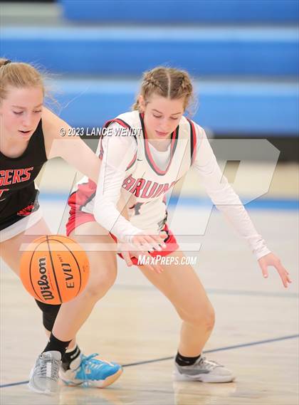 Thumbnail 3 in Hayden vs. Belleview Christian photogallery.