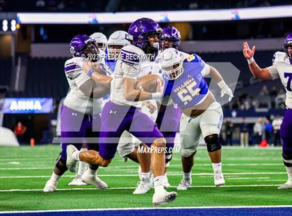 Thumbnail 3 in Chapel Hill vs. Anna (UIL 4A D1 Football Final) photogallery.