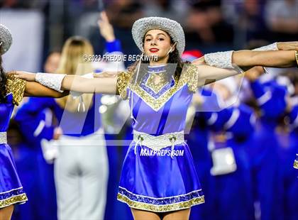 Thumbnail 3 in Chapel Hill vs. Anna (UIL 4A D1 Football Final) photogallery.