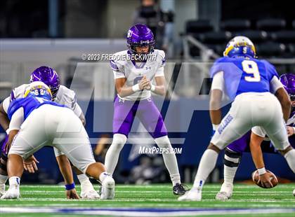 Thumbnail 1 in Chapel Hill vs. Anna (UIL 4A D1 Football Final) photogallery.