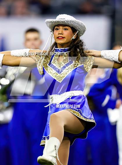 Thumbnail 1 in Chapel Hill vs. Anna (UIL 4A D1 Football Final) photogallery.