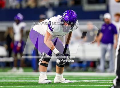 Thumbnail 1 in Chapel Hill vs. Anna (UIL 4A D1 Football Final) photogallery.