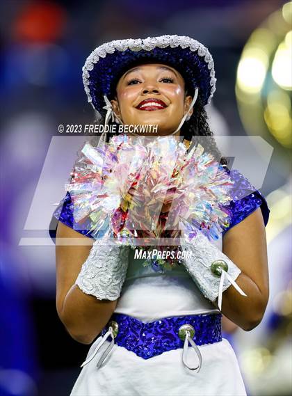 Thumbnail 1 in Chapel Hill vs. Anna (UIL 4A D1 Football Final) photogallery.