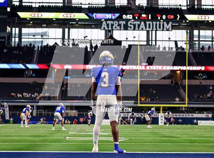Thumbnail 1 in Chapel Hill vs. Anna (UIL 4A D1 Football Final) photogallery.