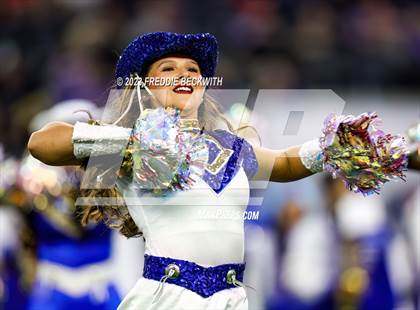 Thumbnail 3 in Chapel Hill vs. Anna (UIL 4A D1 Football Final) photogallery.