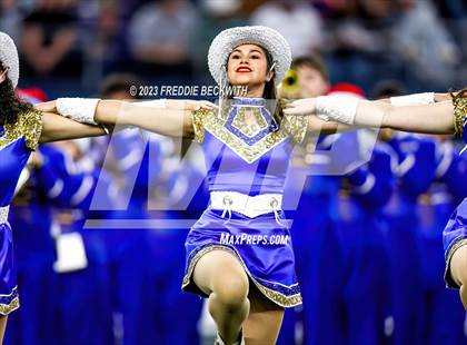 Thumbnail 2 in Chapel Hill vs. Anna (UIL 4A D1 Football Final) photogallery.