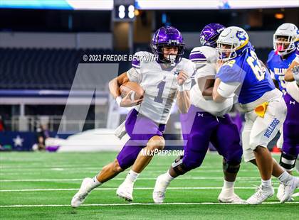 Thumbnail 2 in Chapel Hill vs. Anna (UIL 4A D1 Football Final) photogallery.
