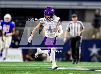 Thumbnail 3 in Chapel Hill vs. Anna (UIL 4A D1 Football Final) photogallery.