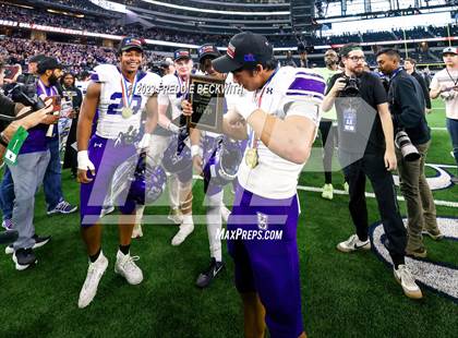 Thumbnail 2 in Chapel Hill vs. Anna (UIL 4A D1 Football Final) photogallery.