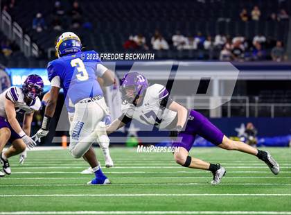 Thumbnail 3 in Chapel Hill vs. Anna (UIL 4A D1 Football Final) photogallery.