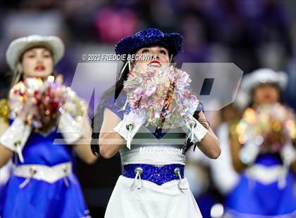 Thumbnail 2 in Chapel Hill vs. Anna (UIL 4A D1 Football Final) photogallery.