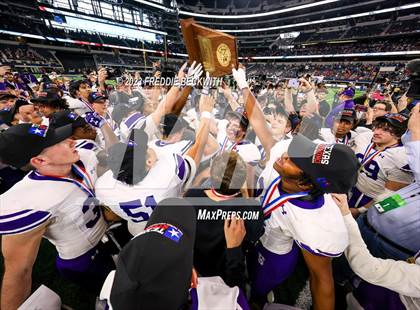 Thumbnail 1 in Chapel Hill vs. Anna (UIL 4A D1 Football Final) photogallery.