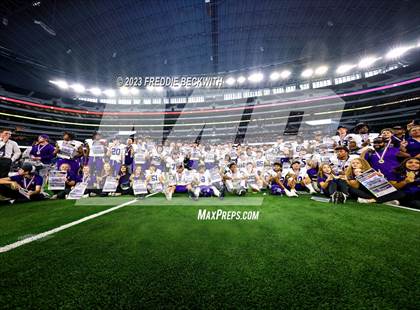 Thumbnail 3 in Chapel Hill vs. Anna (UIL 4A D1 Football Final) photogallery.