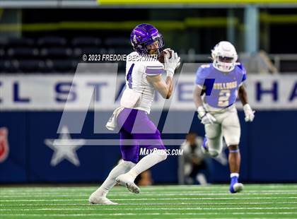 Thumbnail 1 in Chapel Hill vs. Anna (UIL 4A D1 Football Final) photogallery.