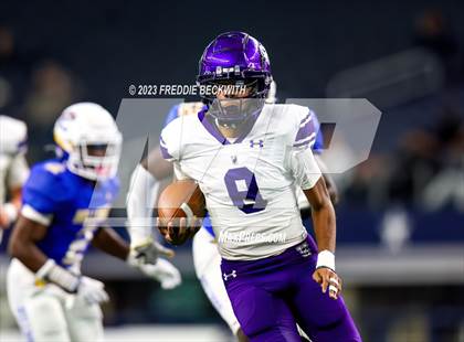 Thumbnail 2 in Chapel Hill vs. Anna (UIL 4A D1 Football Final) photogallery.