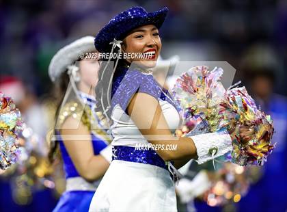 Thumbnail 1 in Chapel Hill vs. Anna (UIL 4A D1 Football Final) photogallery.