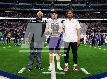 Thumbnail 3 in Chapel Hill vs. Anna (UIL 4A D1 Football Final) photogallery.