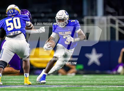 Thumbnail 3 in Chapel Hill vs. Anna (UIL 4A D1 Football Final) photogallery.