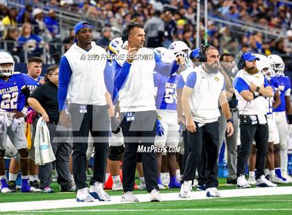 Thumbnail 1 in Chapel Hill vs. Anna (UIL 4A D1 Football Final) photogallery.