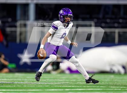 Thumbnail 1 in Chapel Hill vs. Anna (UIL 4A D1 Football Final) photogallery.