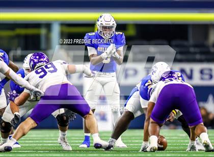 Thumbnail 2 in Chapel Hill vs. Anna (UIL 4A D1 Football Final) photogallery.