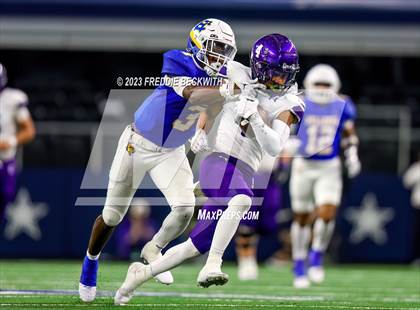 Thumbnail 3 in Chapel Hill vs. Anna (UIL 4A D1 Football Final) photogallery.