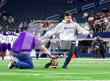 Thumbnail 2 in Chapel Hill vs. Anna (UIL 4A D1 Football Final) photogallery.