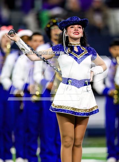 Thumbnail 2 in Chapel Hill vs. Anna (UIL 4A D1 Football Final) photogallery.