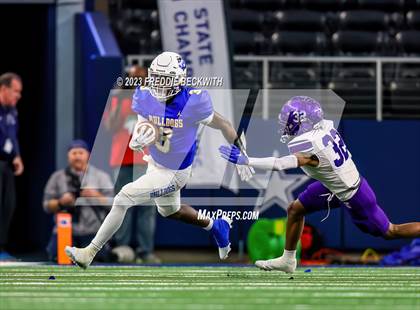 Thumbnail 2 in Chapel Hill vs. Anna (UIL 4A D1 Football Final) photogallery.
