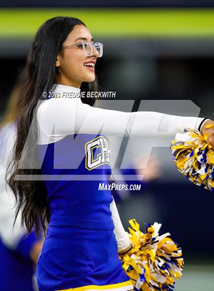 Thumbnail 3 in Chapel Hill vs. Anna (UIL 4A D1 Football Final) photogallery.