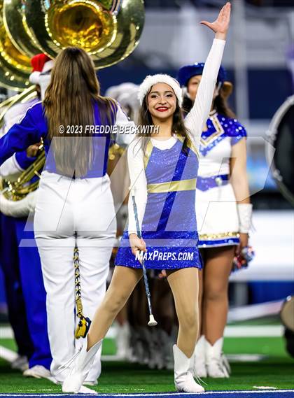 Thumbnail 3 in Chapel Hill vs. Anna (UIL 4A D1 Football Final) photogallery.