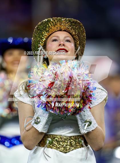 Thumbnail 3 in Chapel Hill vs. Anna (UIL 4A D1 Football Final) photogallery.