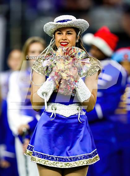 Thumbnail 1 in Chapel Hill vs. Anna (UIL 4A D1 Football Final) photogallery.