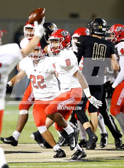 Thumbnail 2 in Bentonville vs. Northside (AAA 7A 2nd Round) photogallery.