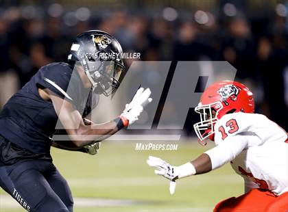 Thumbnail 2 in Bentonville vs. Northside (AAA 7A 2nd Round) photogallery.