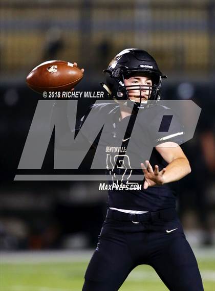Thumbnail 2 in Bentonville vs. Northside (AAA 7A 2nd Round) photogallery.