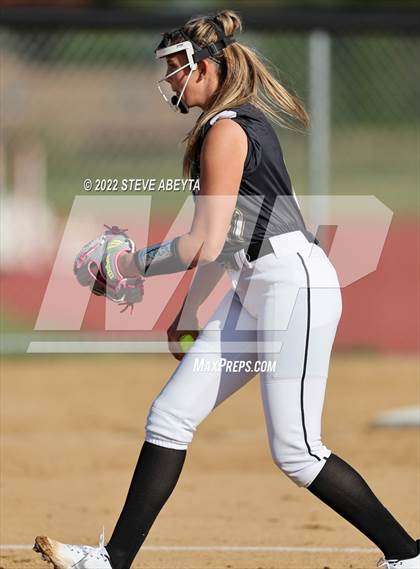 Thumbnail 3 in Arapahoe @ Grandview photogallery.