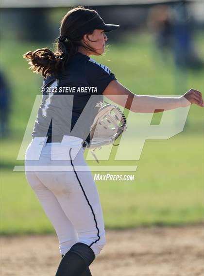 Thumbnail 2 in Arapahoe @ Grandview photogallery.