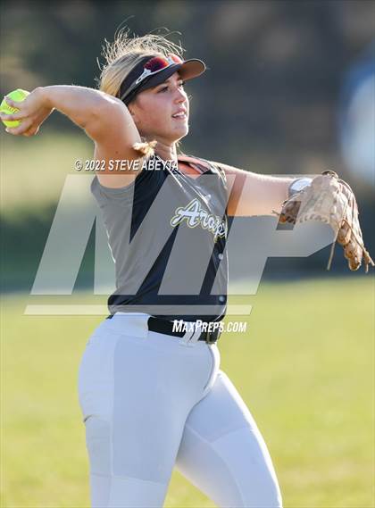 Thumbnail 3 in Arapahoe @ Grandview photogallery.