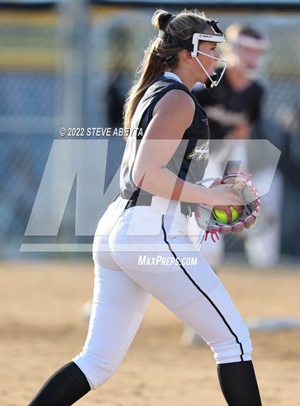 Thumbnail 3 in Arapahoe @ Grandview photogallery.