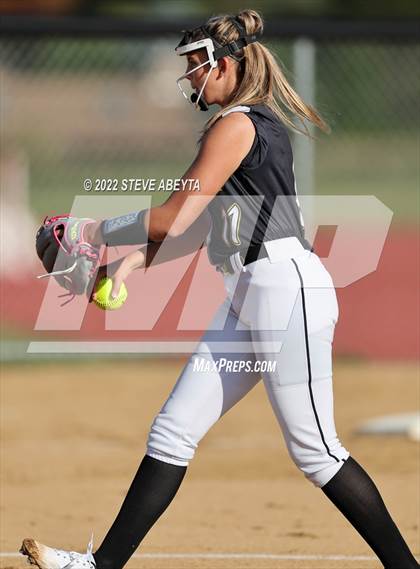 Thumbnail 2 in Arapahoe @ Grandview photogallery.