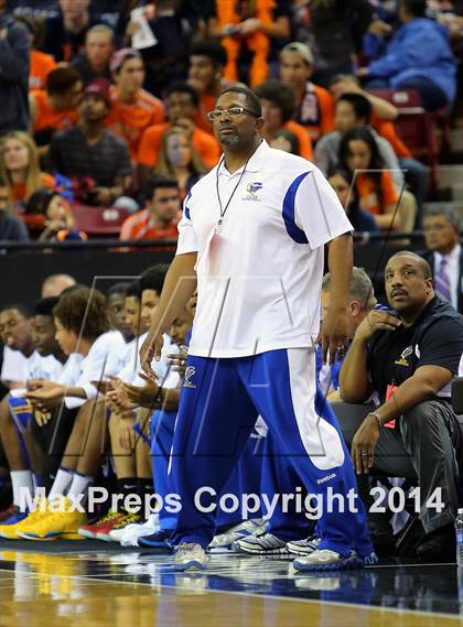 Thumbnail 3 in Folsom vs Grant (CIF SJS D2 Semifinal) photogallery.